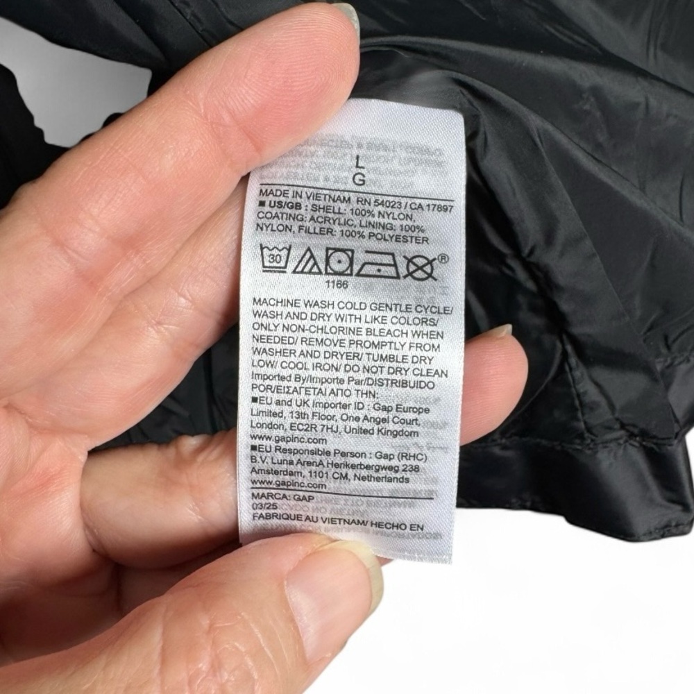GAP ColdControl Black Puffer Vest Women’s L NWT Water Resistant - Picture 13 of 15